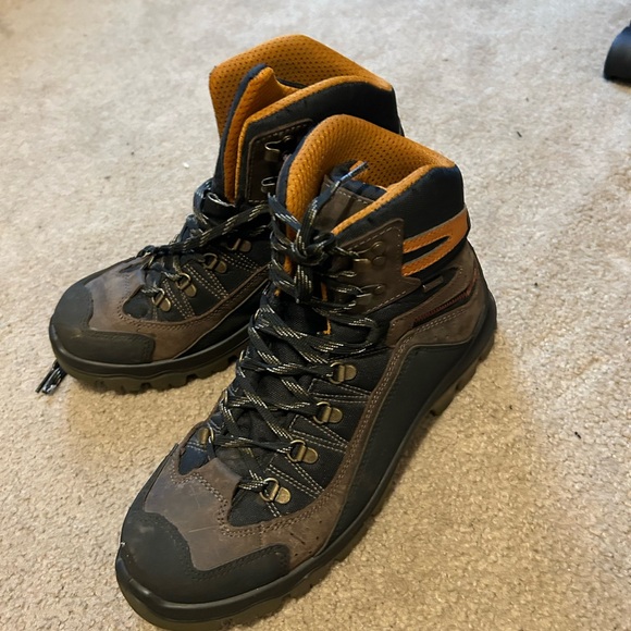 Orion Hiking boots